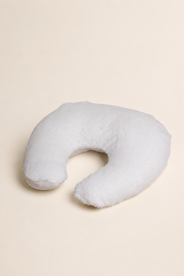 Feeding Pillow, plush fur, handcrafted in Kerala – front view