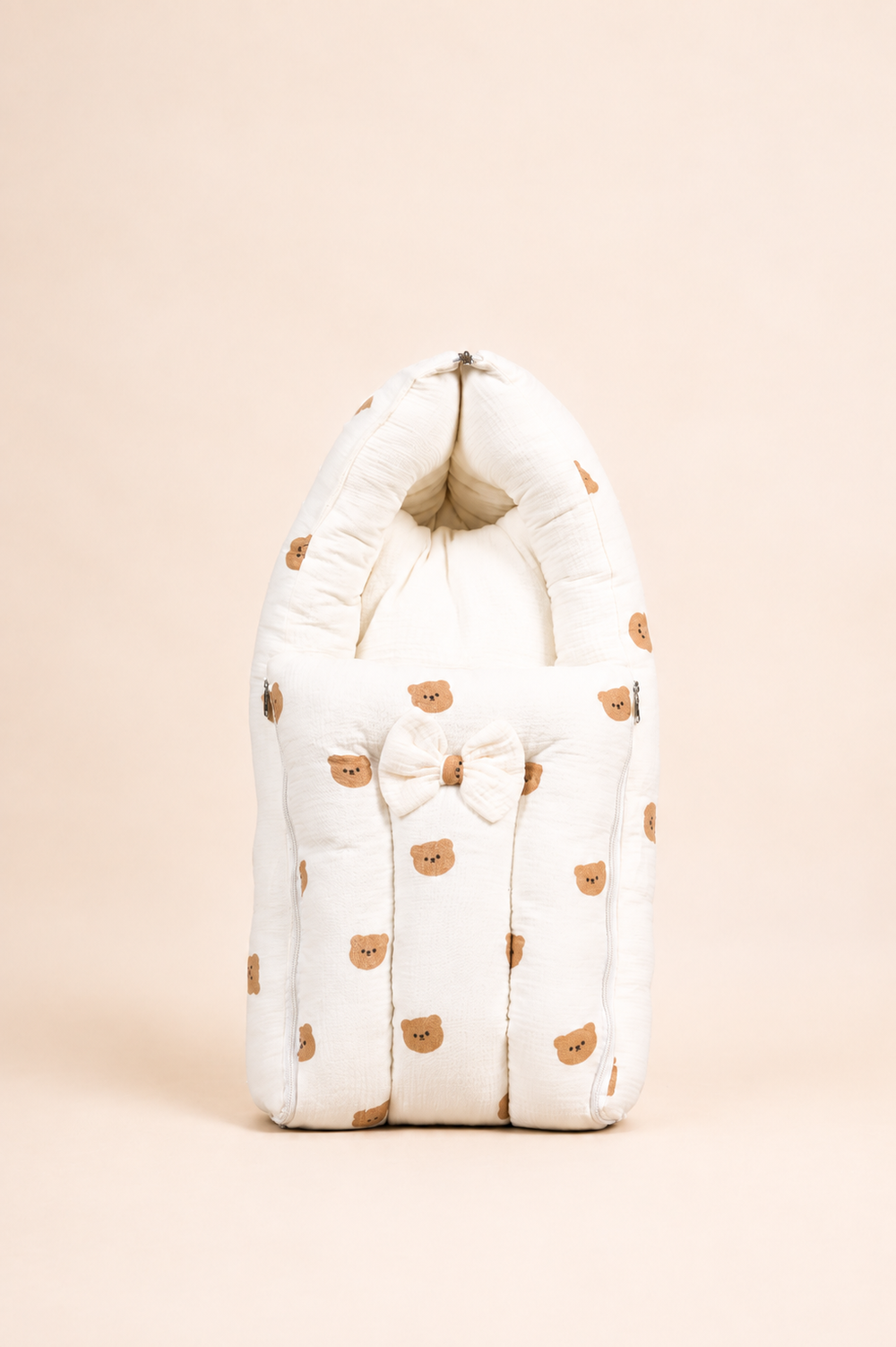 Holder with mini bow, muslin, handcrafted in Kerala – front view
