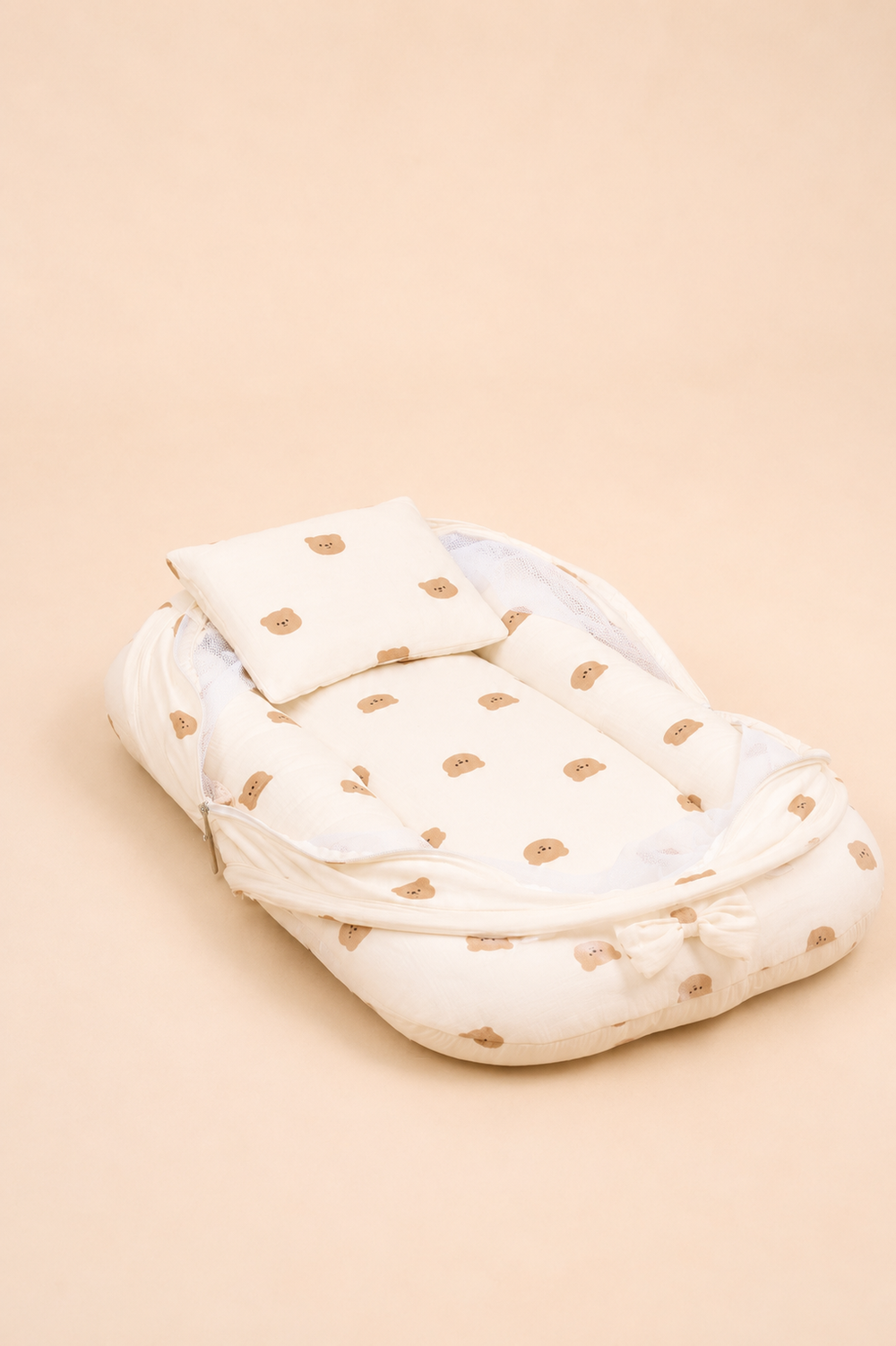 Hospital Bed, muslin, handcrafted in Kerala – front view