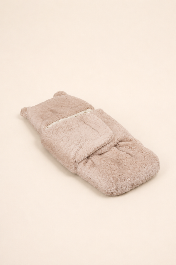 Snuggle Pod, plush fur, handcrafted in Kerala – front view